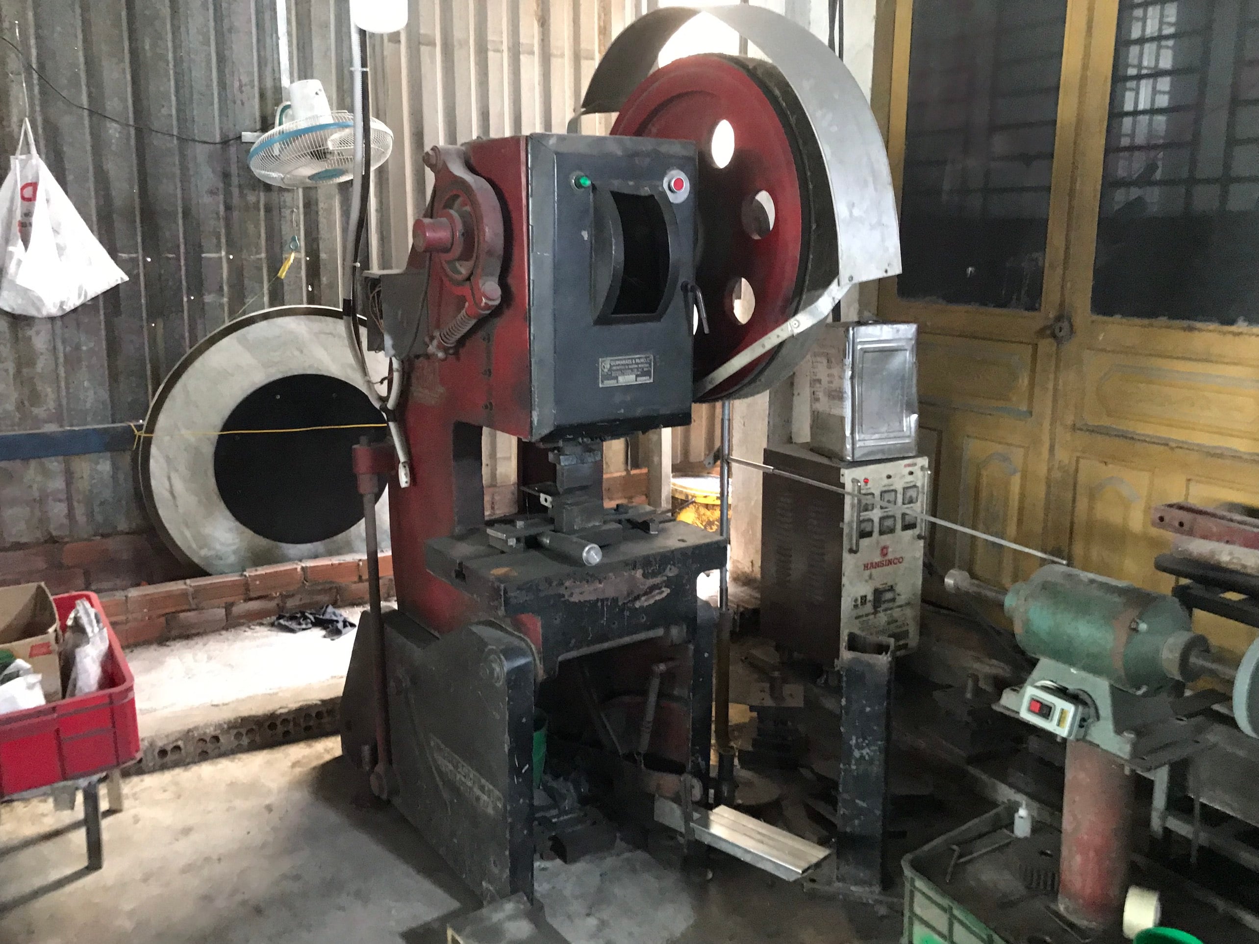 stamping machine.jpg